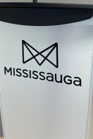 Podium-Pros-Vinyl-Logo-on-front-panel-of-lectern